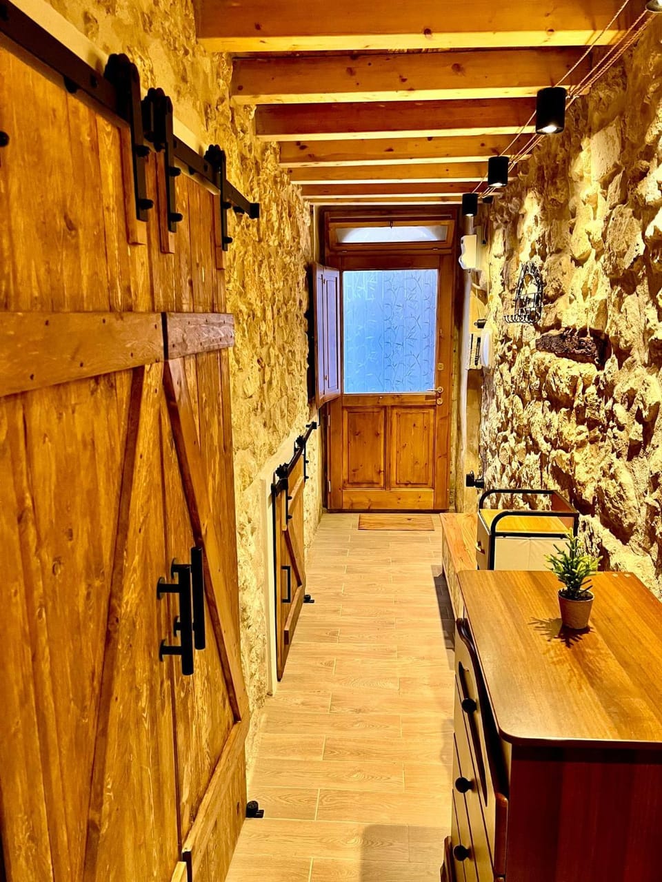 Asturie Home Apartment in Syracuse