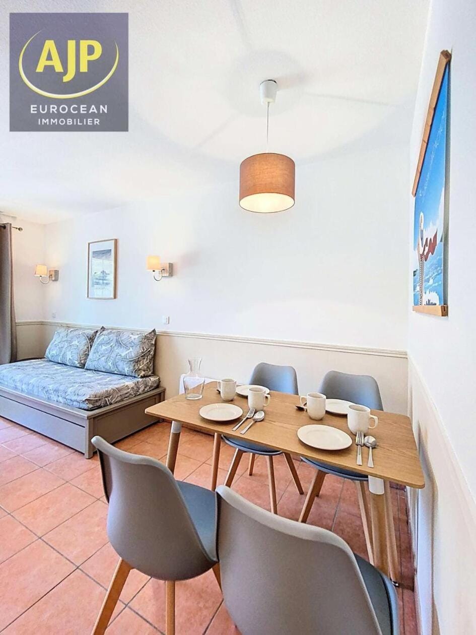 Résidence Lacanau Les Pins - Appartement 4 pers. – Résidence de tourisme avec piscine – Lacanau Océan MAE-0721 Villa in Lacanau