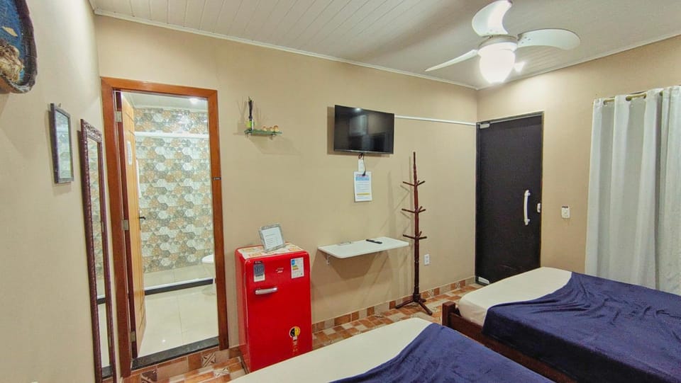 Suíte pé na areia, à 50m do mar Bed and Breakfast in State of Rio de Janeiro