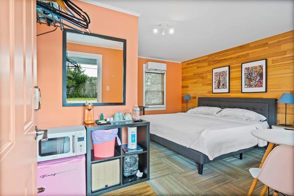 Cozy & Contemporary Space in Central St Augustine Inn in Saint Augustine