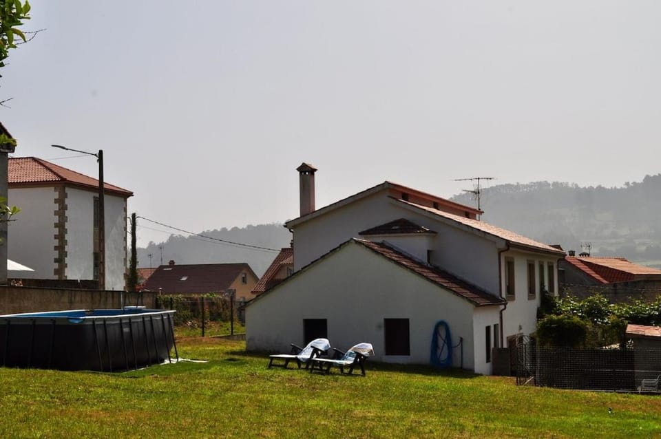 Property building, Natural landscape, Garden, Garden view