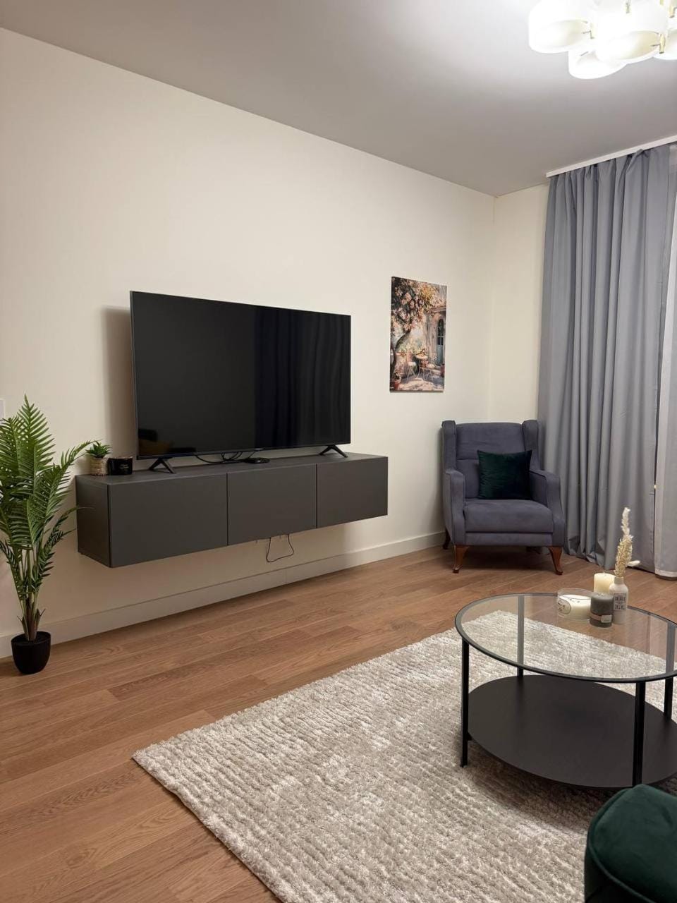 TV and multimedia, Seating area