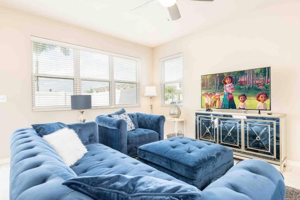 SUPER CHIC - 4 Bedroom TOWNHOME IN DISNEY AREA House in Osceola County
