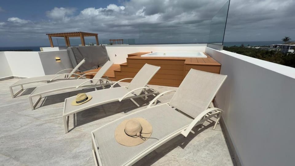 Natural landscape, Living room, Seating area