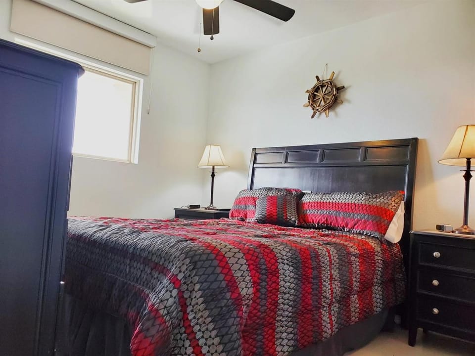 Inverness 502 - Beach Front - WiFi Apartment in South Padre Island