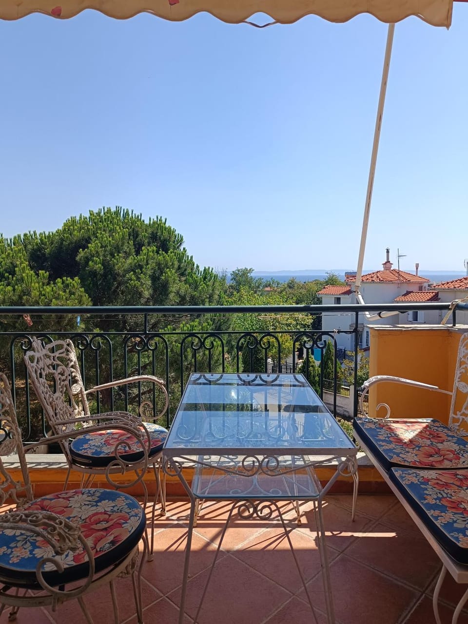 Sunset Escape Apartment in Nikiti