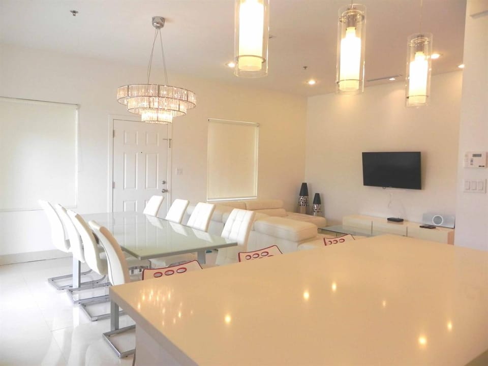 Ocean Garden 7 - Walk to the beach - WiFi -Parking Apartment in South Padre Island