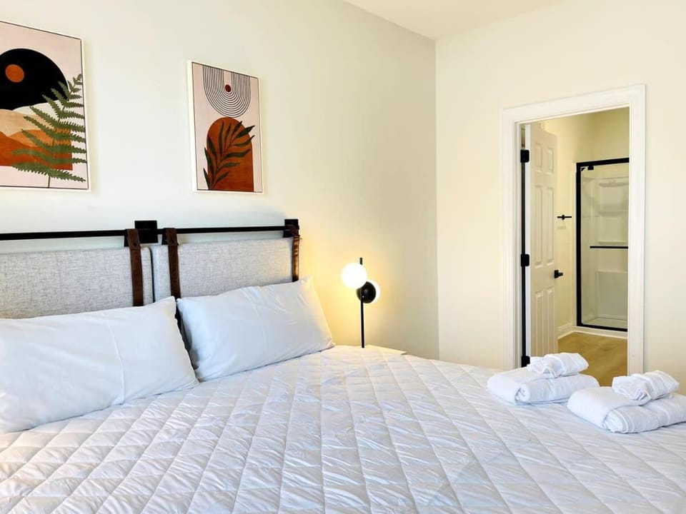 The best location amazing Ocean View 7BR pool Apartment in Atlantic Beach