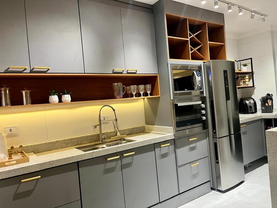 Kitchen or kitchenette, microwave, oven, pet friendly