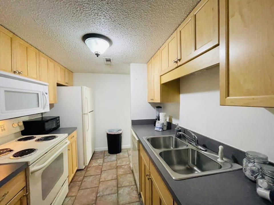 Ocean Dunes Villas #23 great getaway by the beach House in Myrtle Beach
