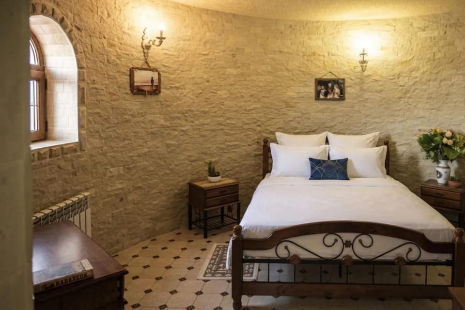 Castel Unghern Bed and Breakfast in Odessa Oblast