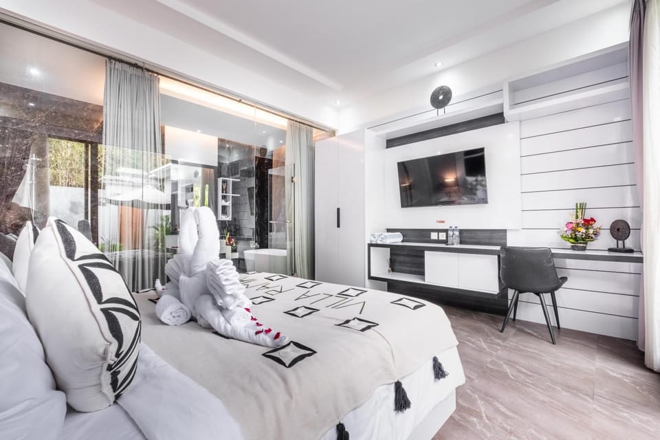 Bed, Bathroom, Bedroom, Bath, wardrobe