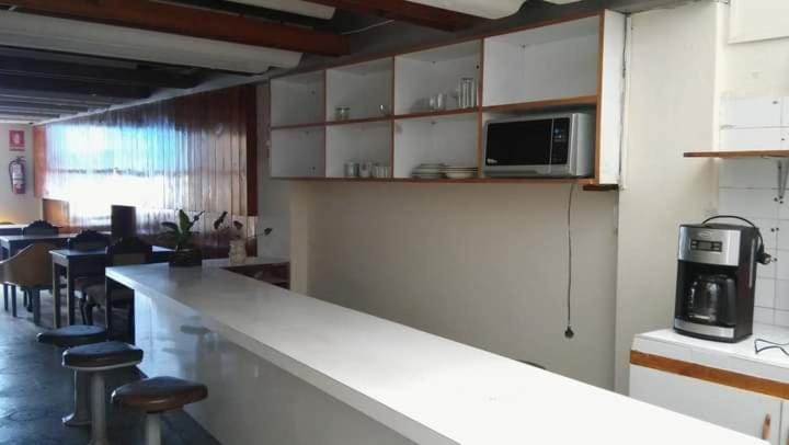 Property building, Seating area, Dining area, Breakfast