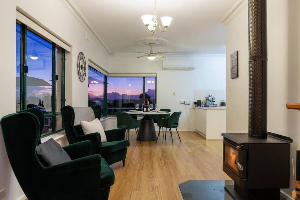Living room, Dining area, fireplace