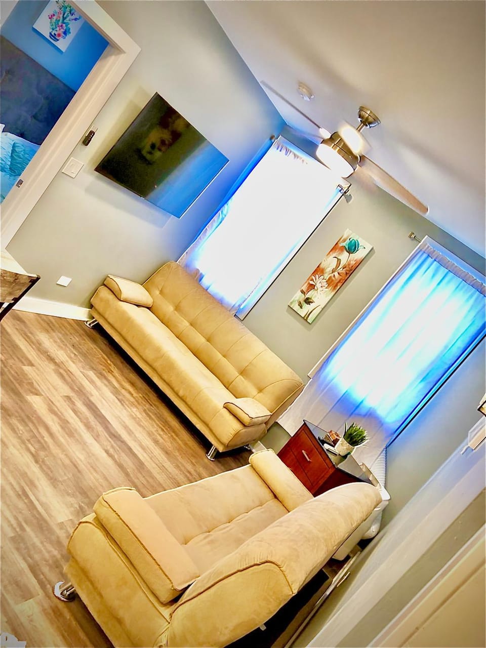 TV and multimedia, Living room, Seating area
