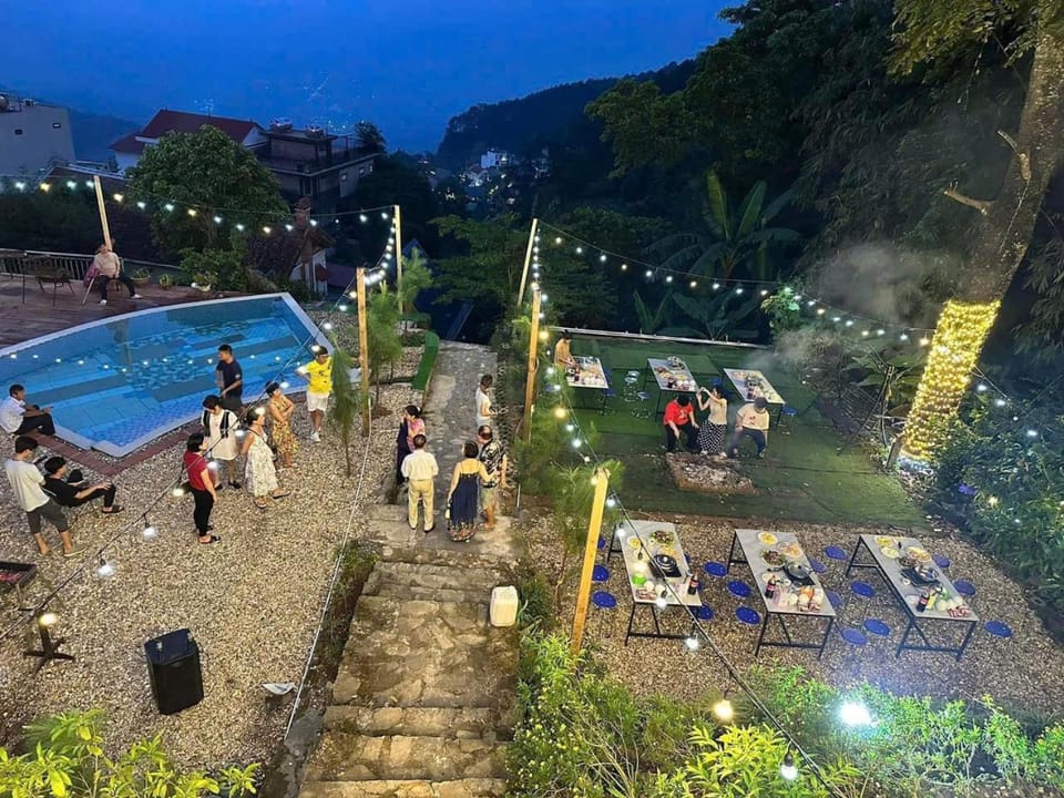 People, Swimming pool