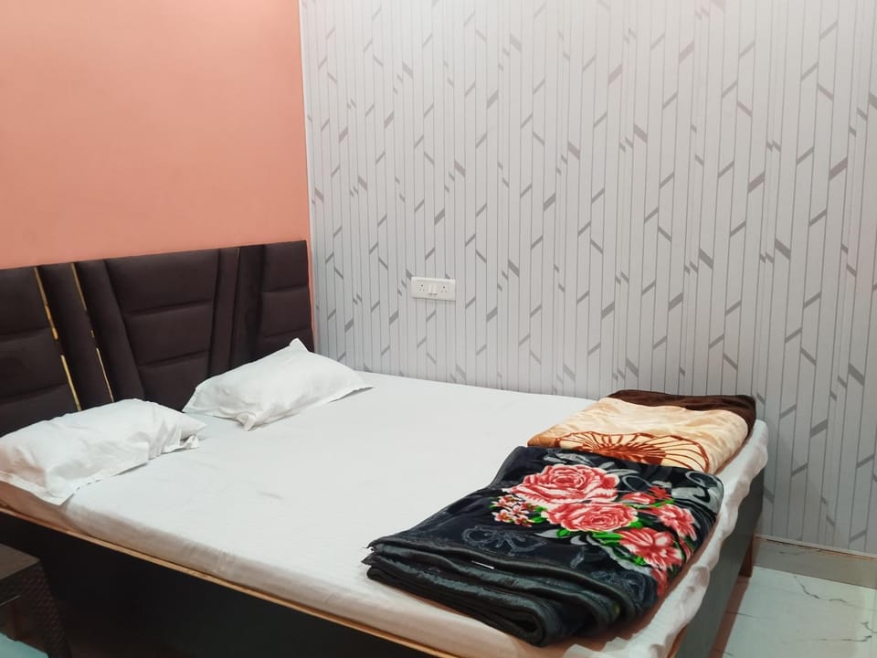 Maa mukteshwari home stay Vacation rental in Varanasi