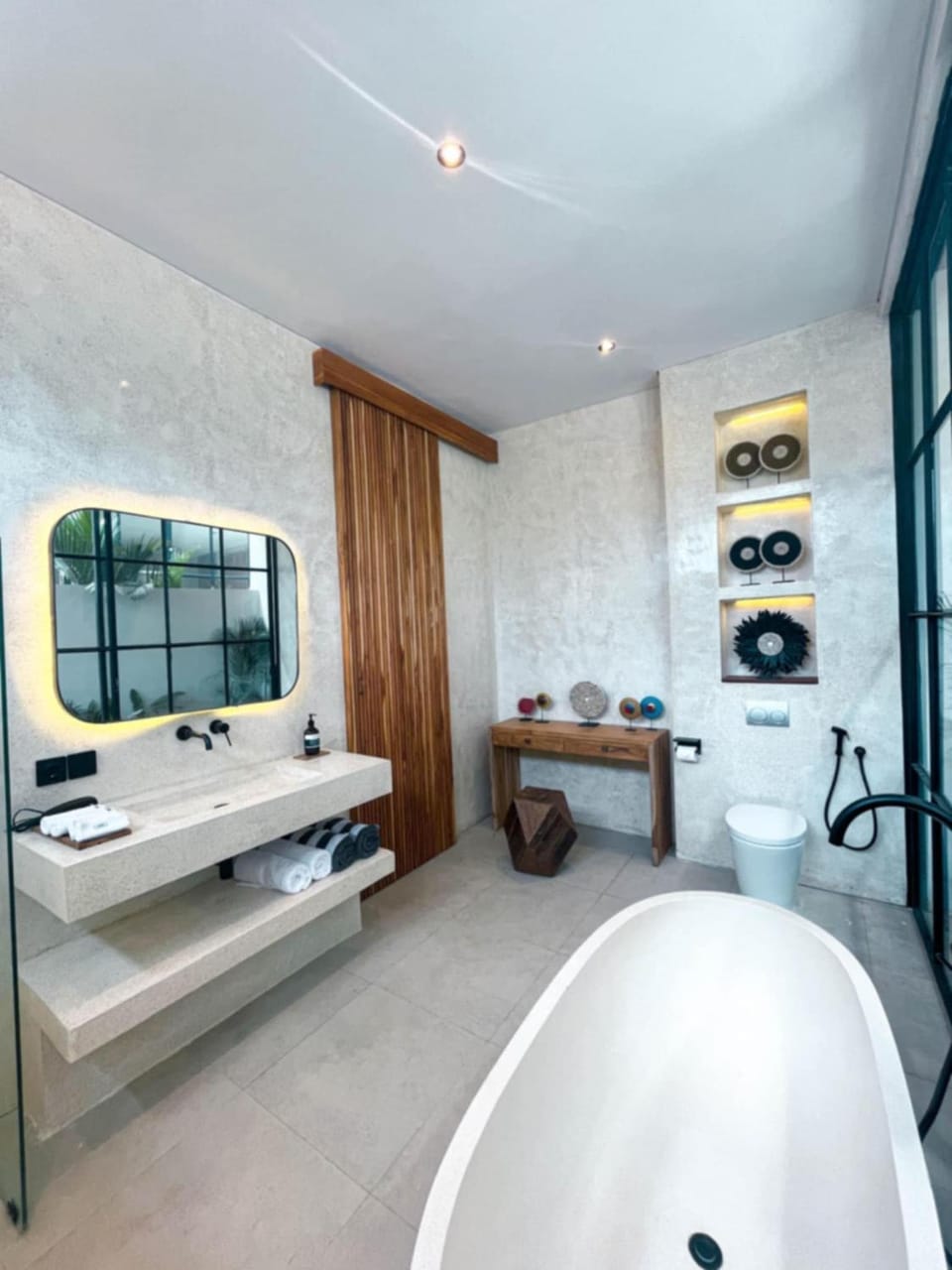 Cozy Villa with Homey Vibes and Modern Comfort Villa in Bali