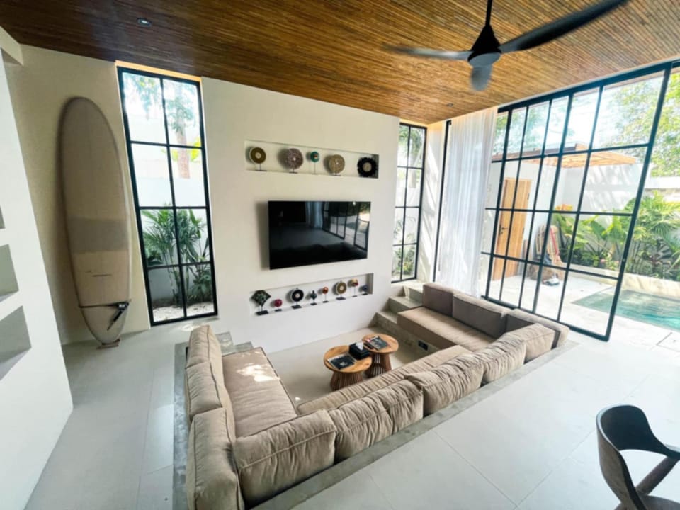 Cozy Villa with Homey Vibes and Modern Comfort Villa in Bali