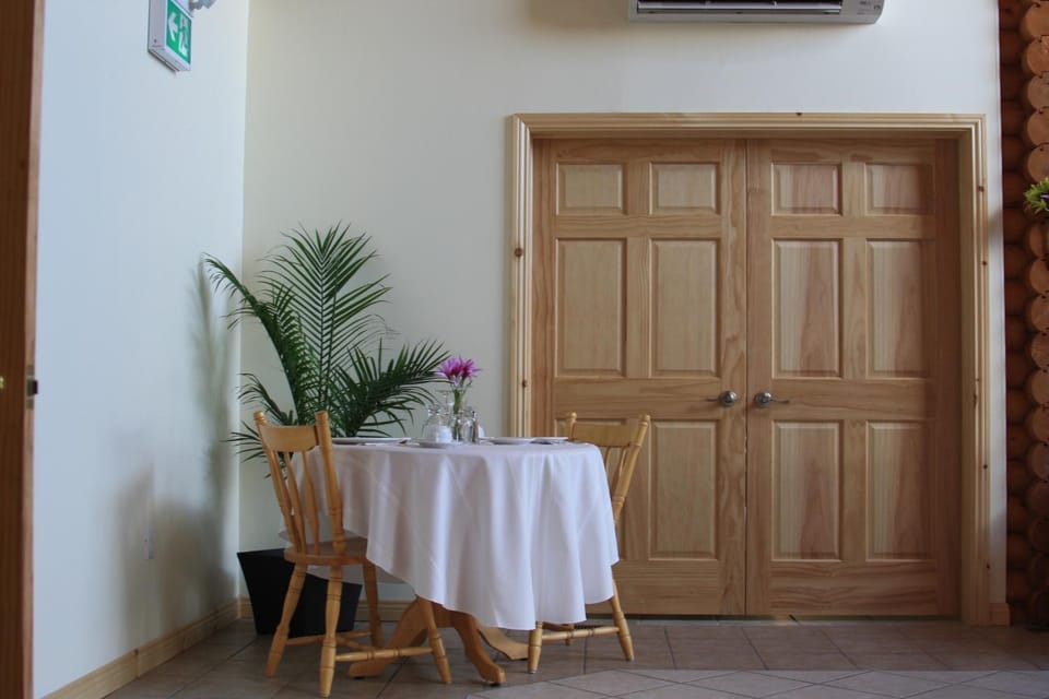 Communal lounge/ TV room, Lounge or bar