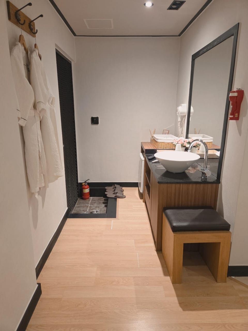 Nampo Foxy Hotel Motel in Busan