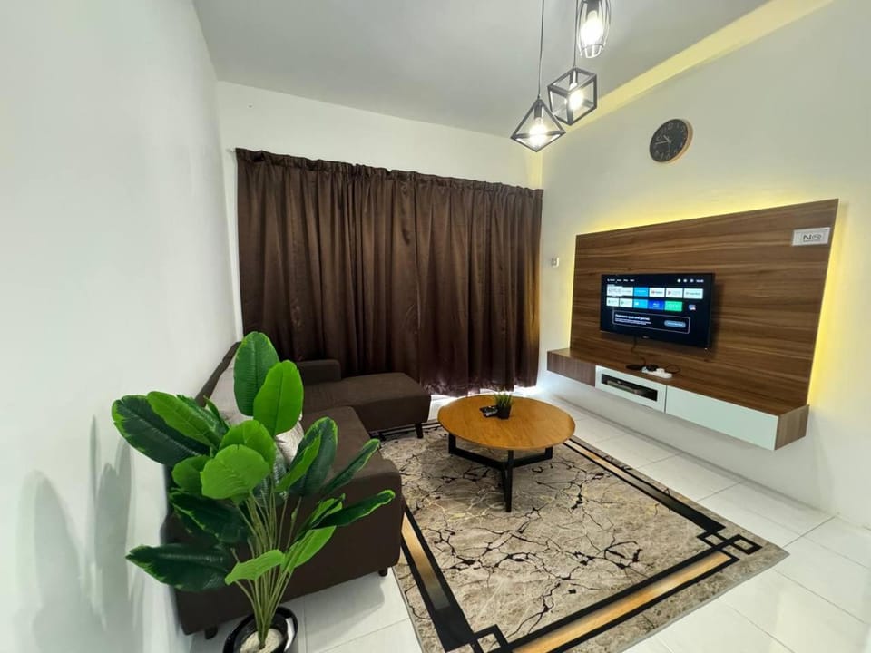 Eisya Homestay 2 at Emerald Avenue Brinchang Apartment in Brinchang