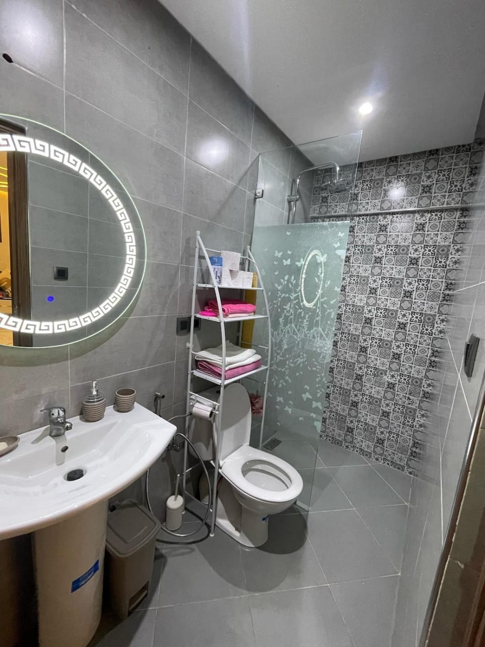 Shower, Toilet, Bathroom, bidet