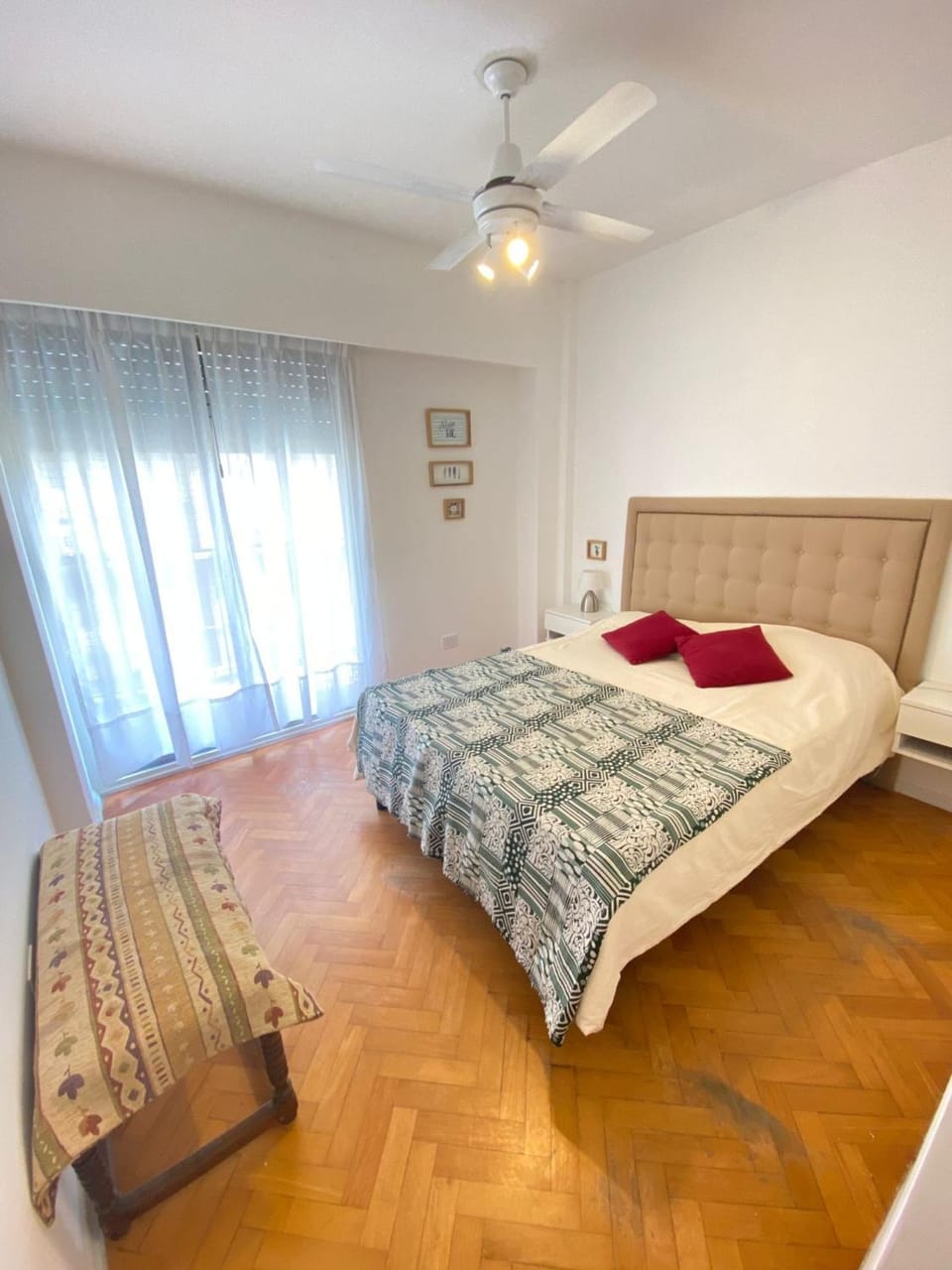 Photo of the whole room, Bedroom