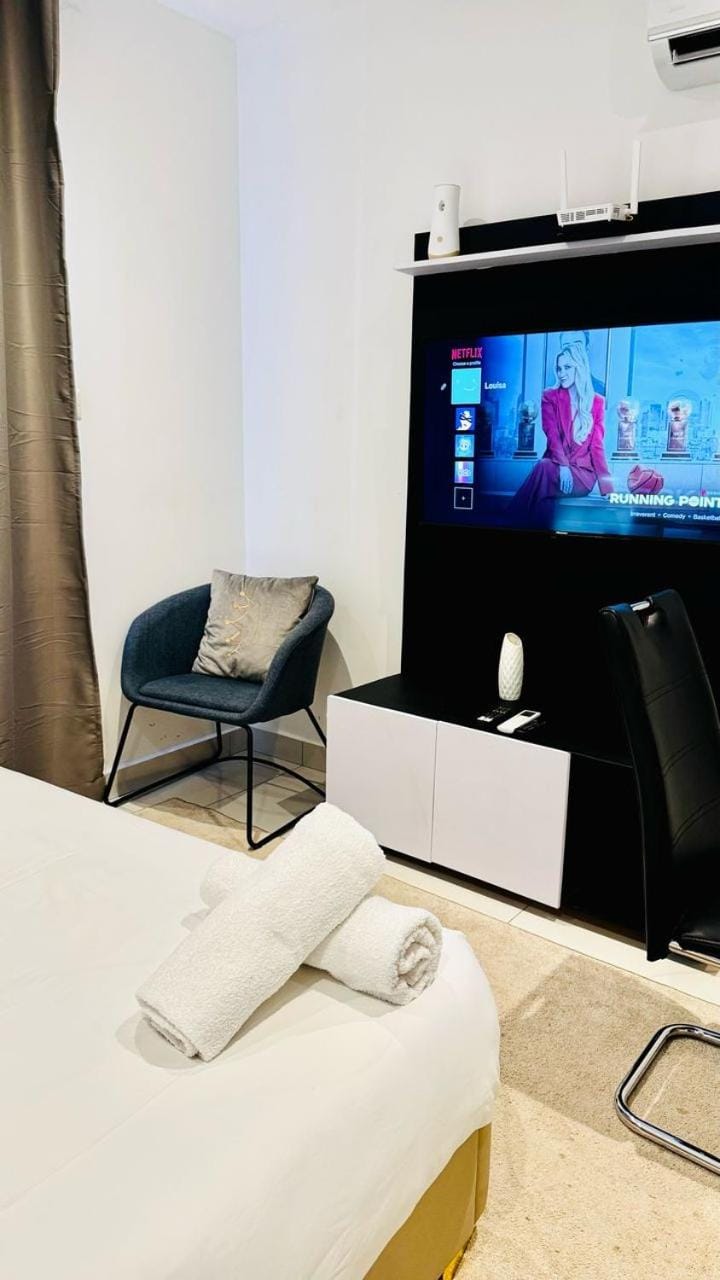 MB Haven at The LOXWOOD HOUSE - Studio Apartment in Accra