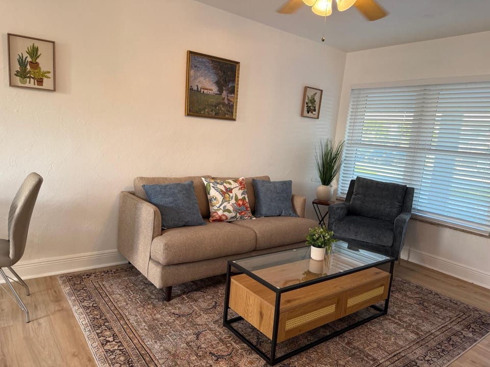 Comfort Apartment Near the Beach Apartment in Fort Lauderdale