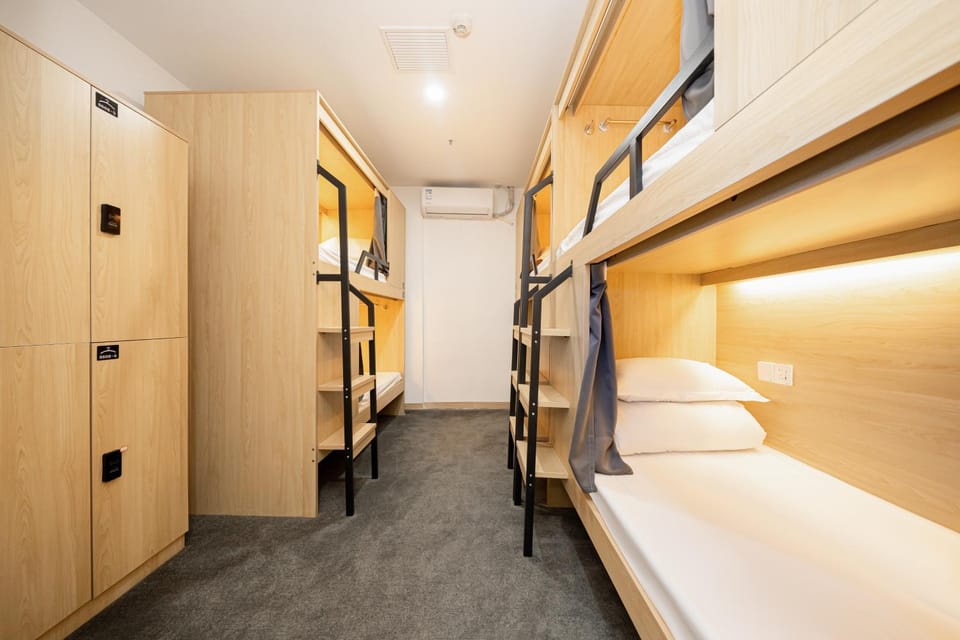 Bed, Photo of the whole room, Bedroom, bunk bed