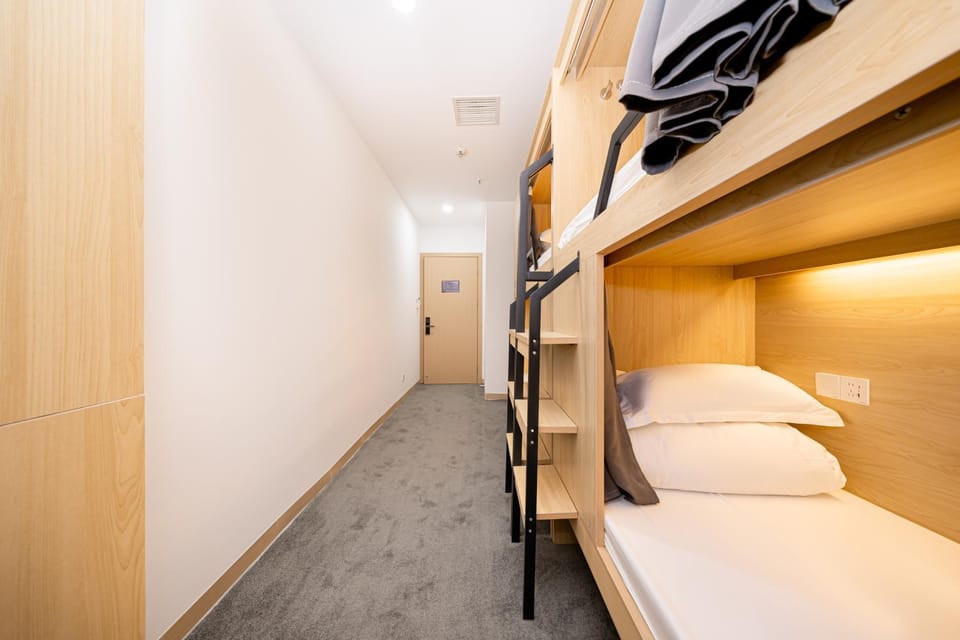 Bed, Photo of the whole room, Bedroom, bunk bed