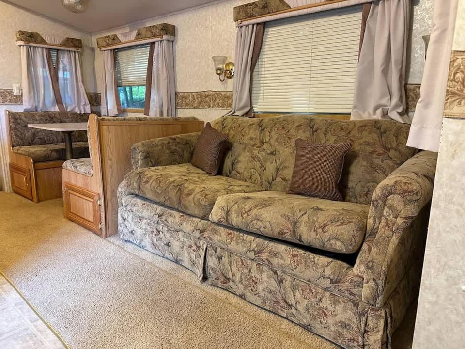 Lakefront RV Cottage in Parry Sound #14 Campground/ 
RV Resort in Parry Sound