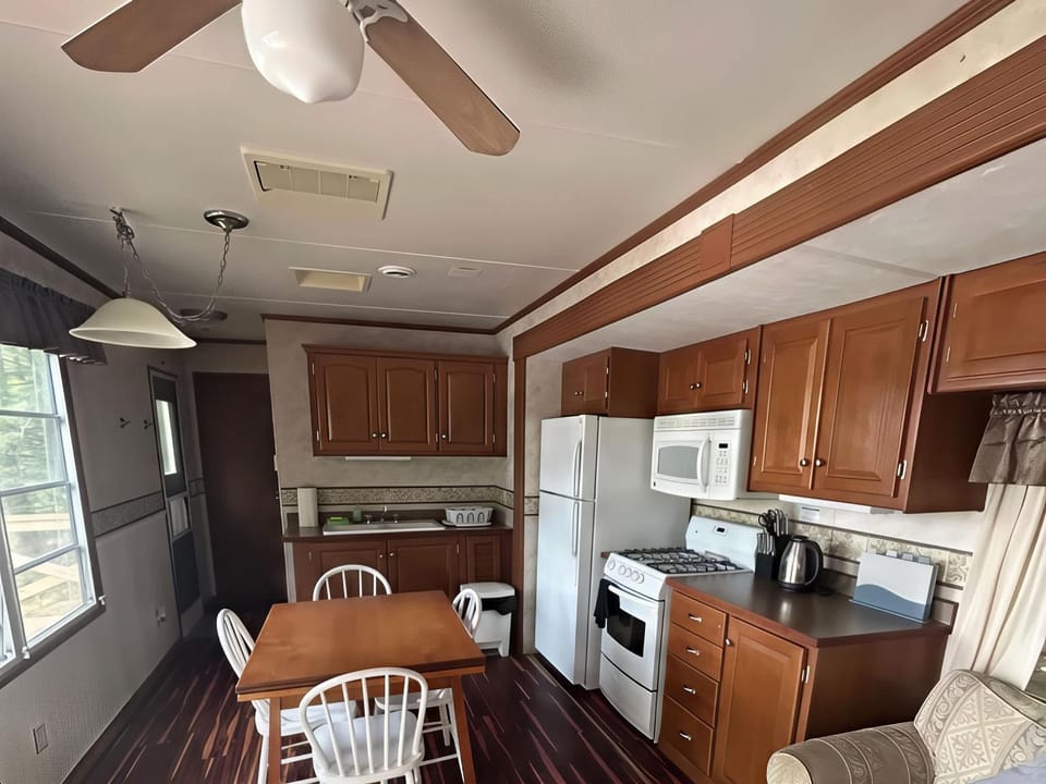 Lakefront RV Cottage in Parry Sound #3 Campground/ 
RV Resort in Parry Sound