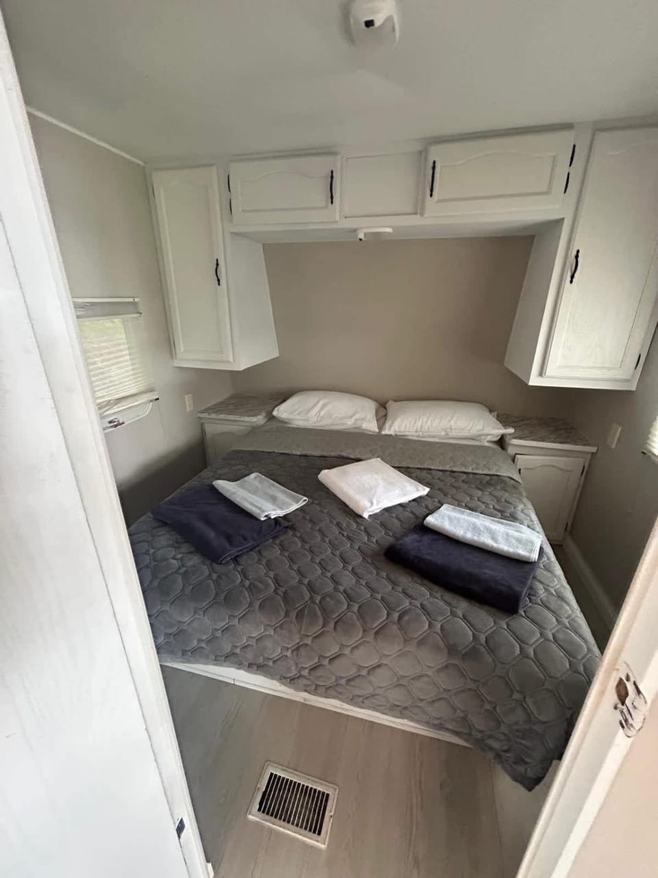 Lakefront RV Cottage in Parry Sound #1 Campground/ 
RV Resort in Parry Sound