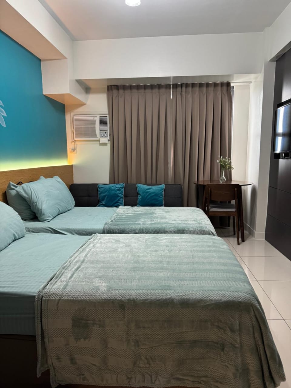 Nice Condo Rentals at Horizons 101 Apartment in Lapu-Lapu City