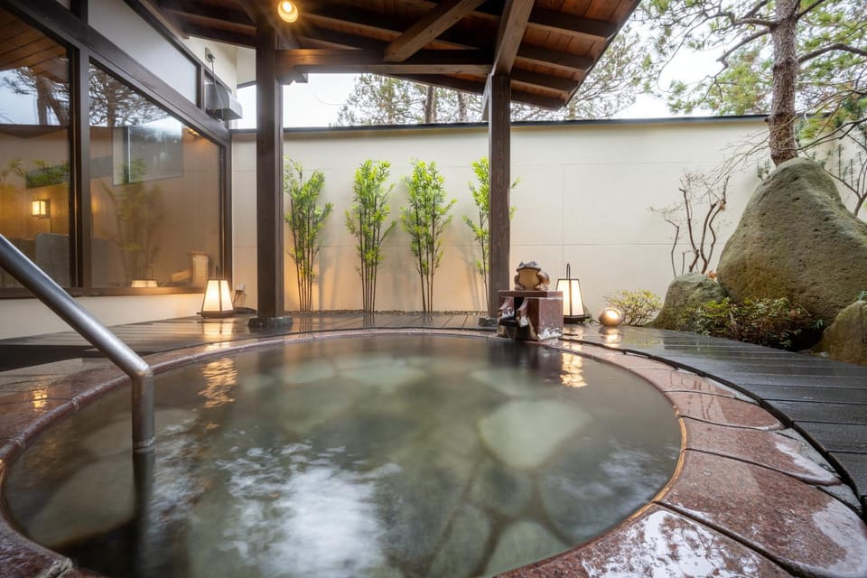 Hot Spring Bath, Bathroom, Open Air Bath, Public Bath