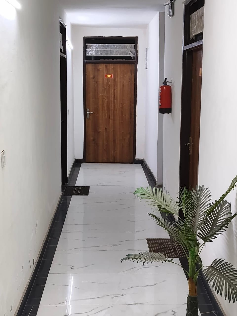 Govind Residency Near India Expo Mart Greater Noida Bed and Breakfast in Haryana