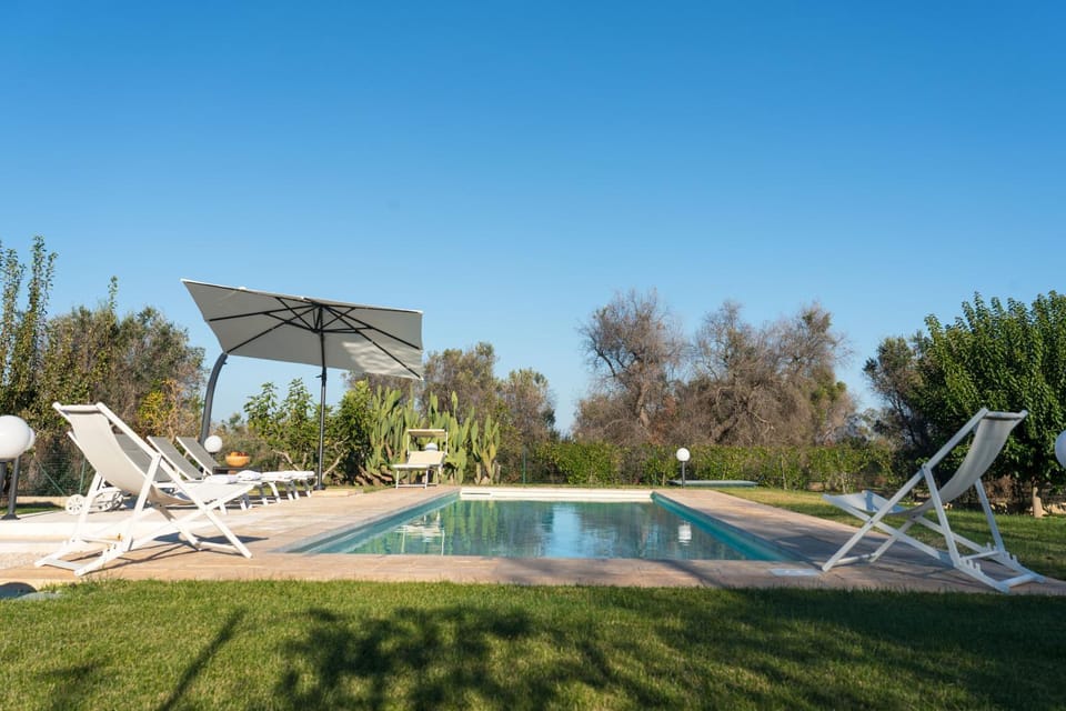 Day, Garden, Garden view, Pool view, Swimming pool, sunbed