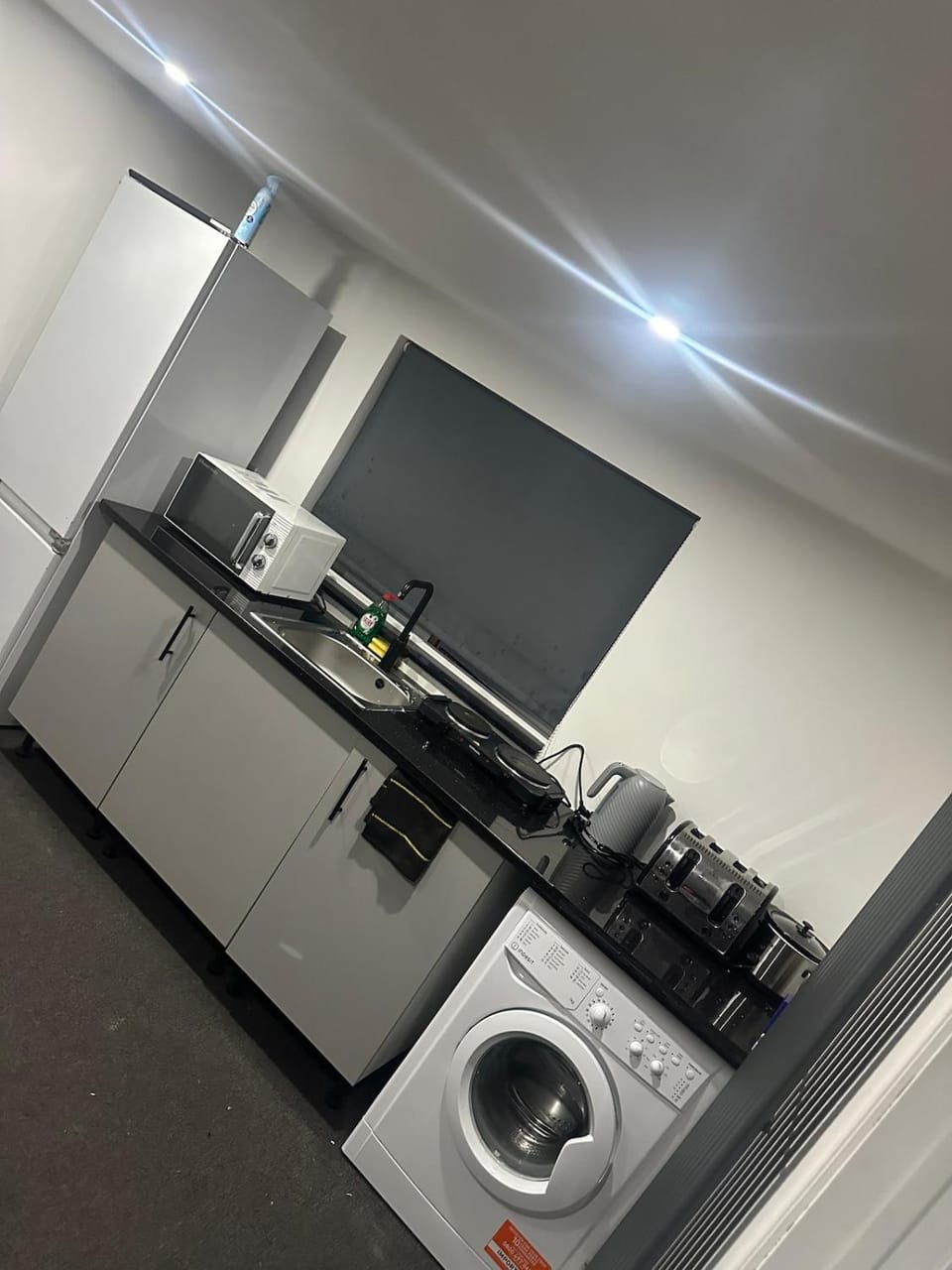 Modern Studio Flat In A Guest House In Basildon Apartment in Basildon