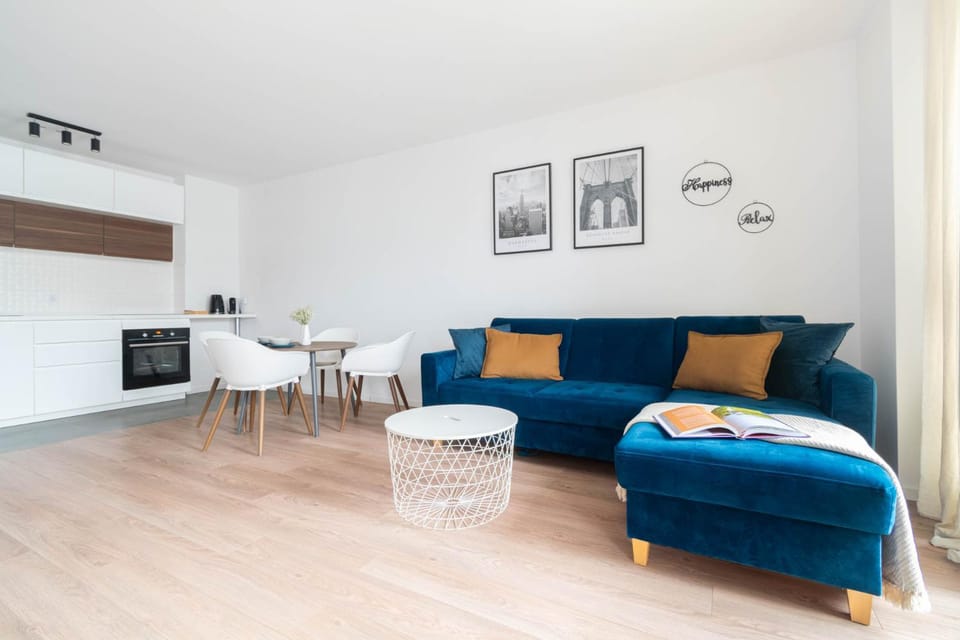 Off site, TV and multimedia, Coffee/tea facilities, Kitchen or kitchenette, Living room, Seating area, Dining area, Location, dishwasher, internet