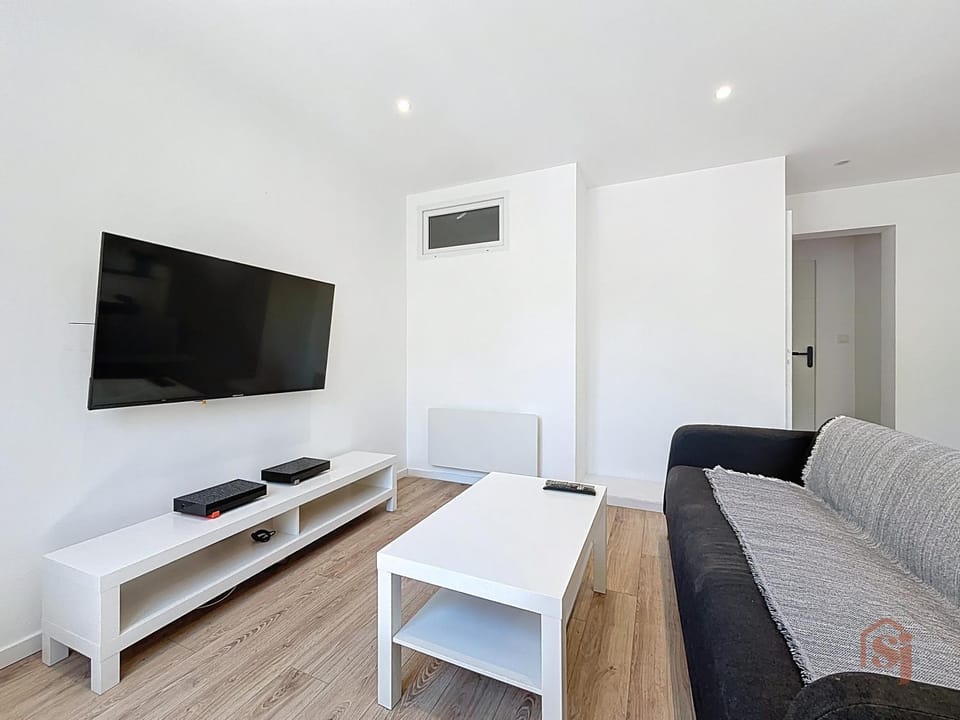 Communal lounge/ TV room, TV and multimedia