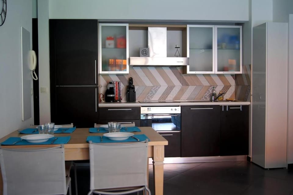 Les Petites Alpes - Apt 5 Prs - 3 min des plages - climatisation Apartment in Antibes