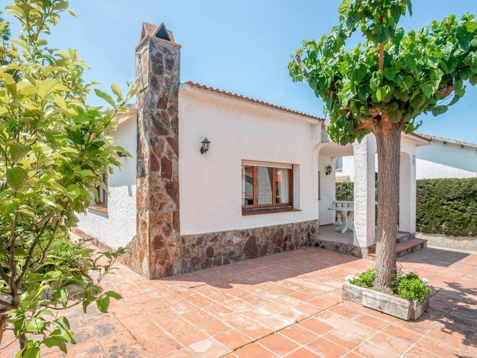 Preciosa casa con un enorme jardín Apartment in Baix Penedès