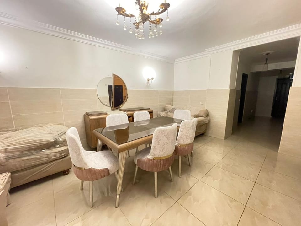 فيلا دور ارضي الشيخ زايد وصله دهشور Apartment in Egypt