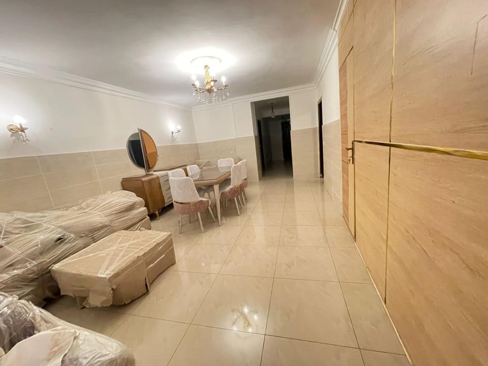 فيلا دور ارضي الشيخ زايد وصله دهشور Apartment in Egypt