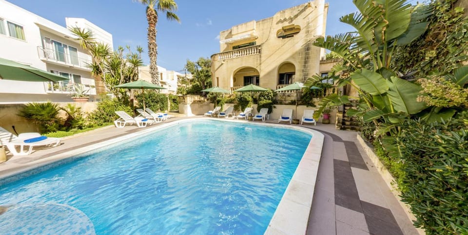 Property building, Swimming pool