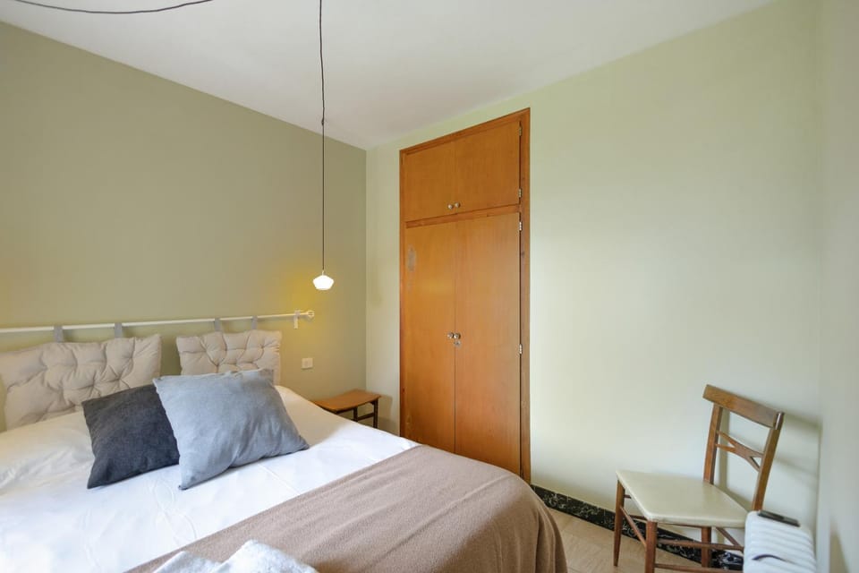 Property building, Living room, Bedroom