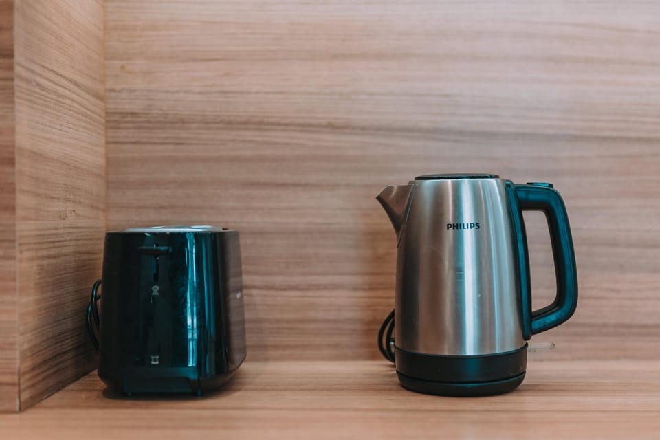 Coffee/tea facilities, Kitchen or kitchenette