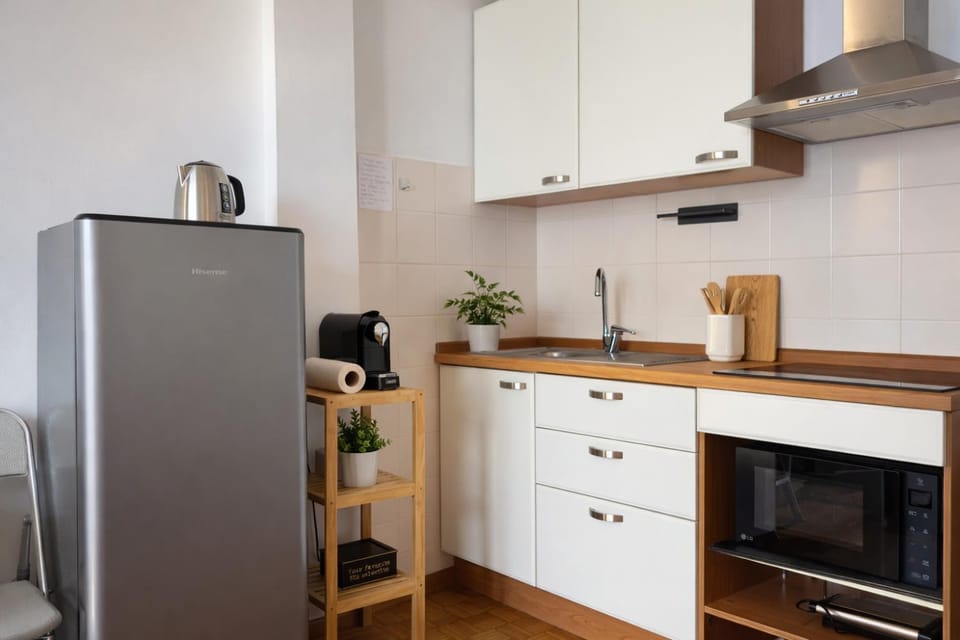 Coffee/tea facilities, Kitchen or kitchenette, dishwasher, minibar, oven, pet friendly, stove, toaster